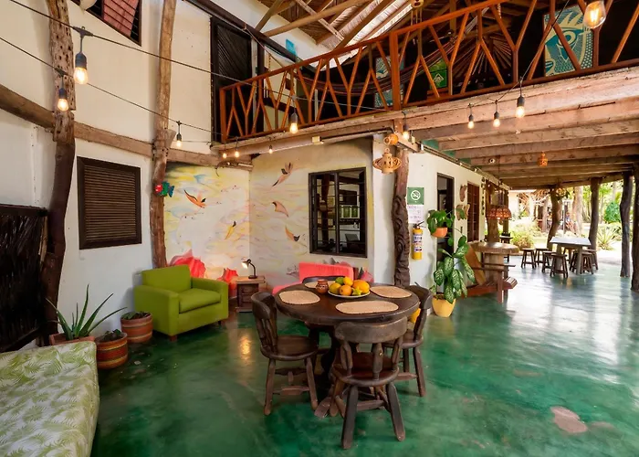 Hostal La Media Luna Palomino